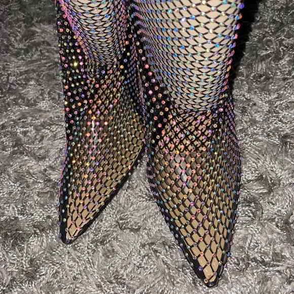 Heels - Picture 3 of 8